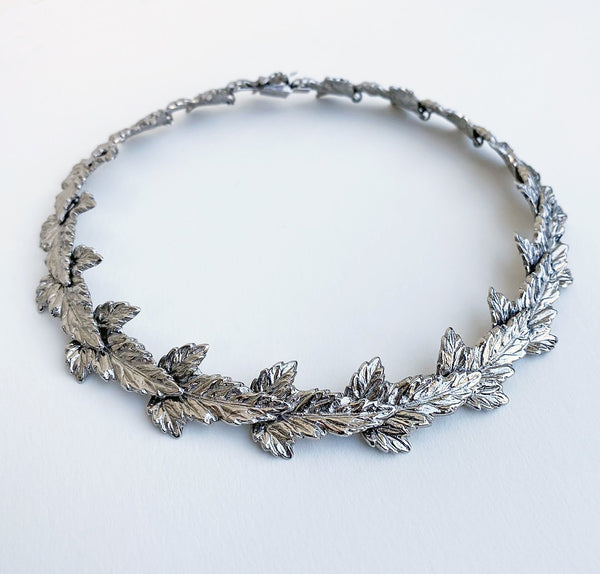 Silver Prosperity Wreath Leaf Necklace - Marie Livet
