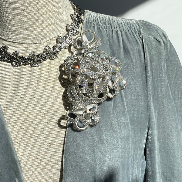 Fashion Flower Pin with Crystal Center Fashion Flower Pin with Crystal Center